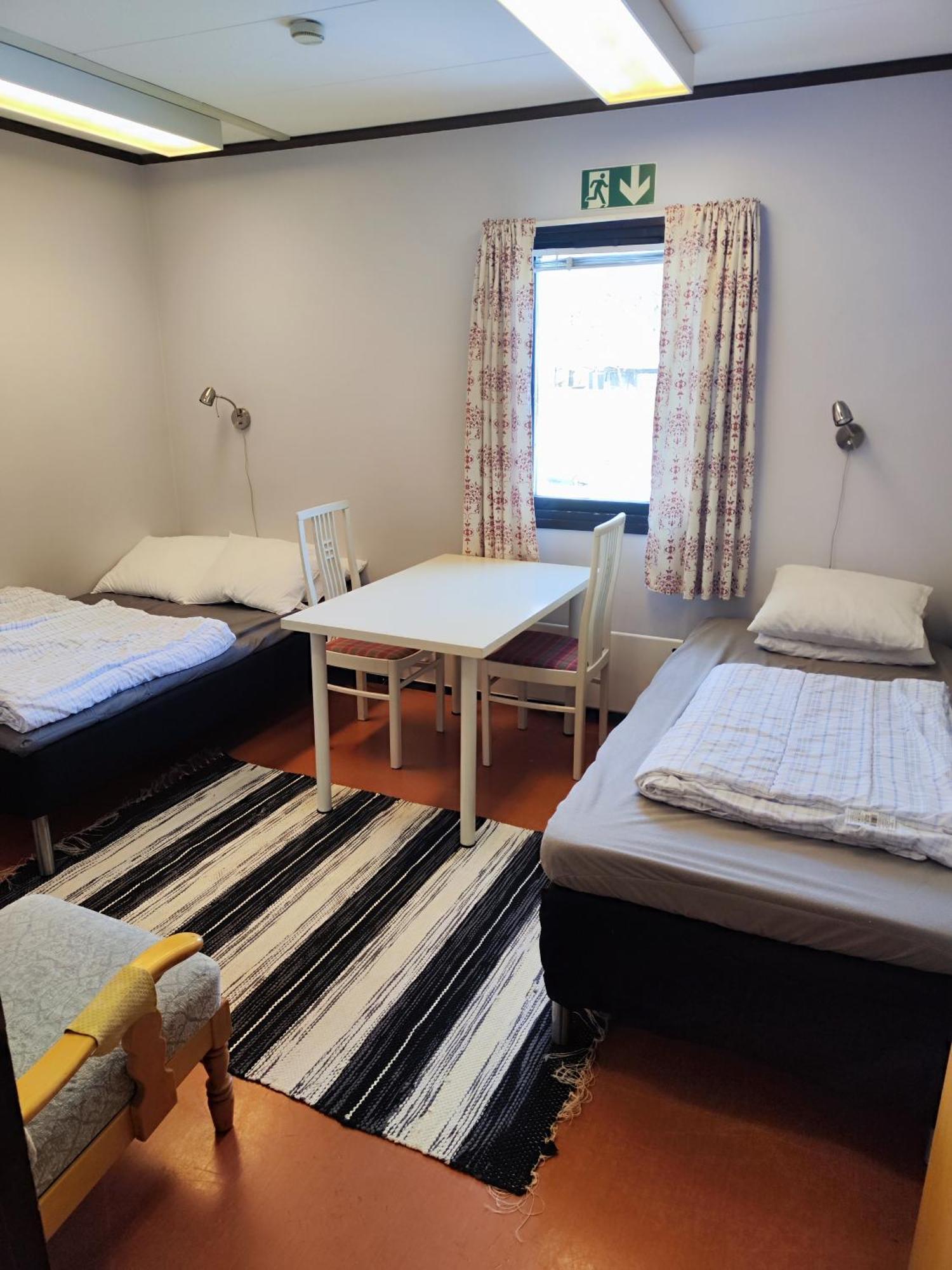 Bromoella Camping O Vandrarhem Экстерьер фото